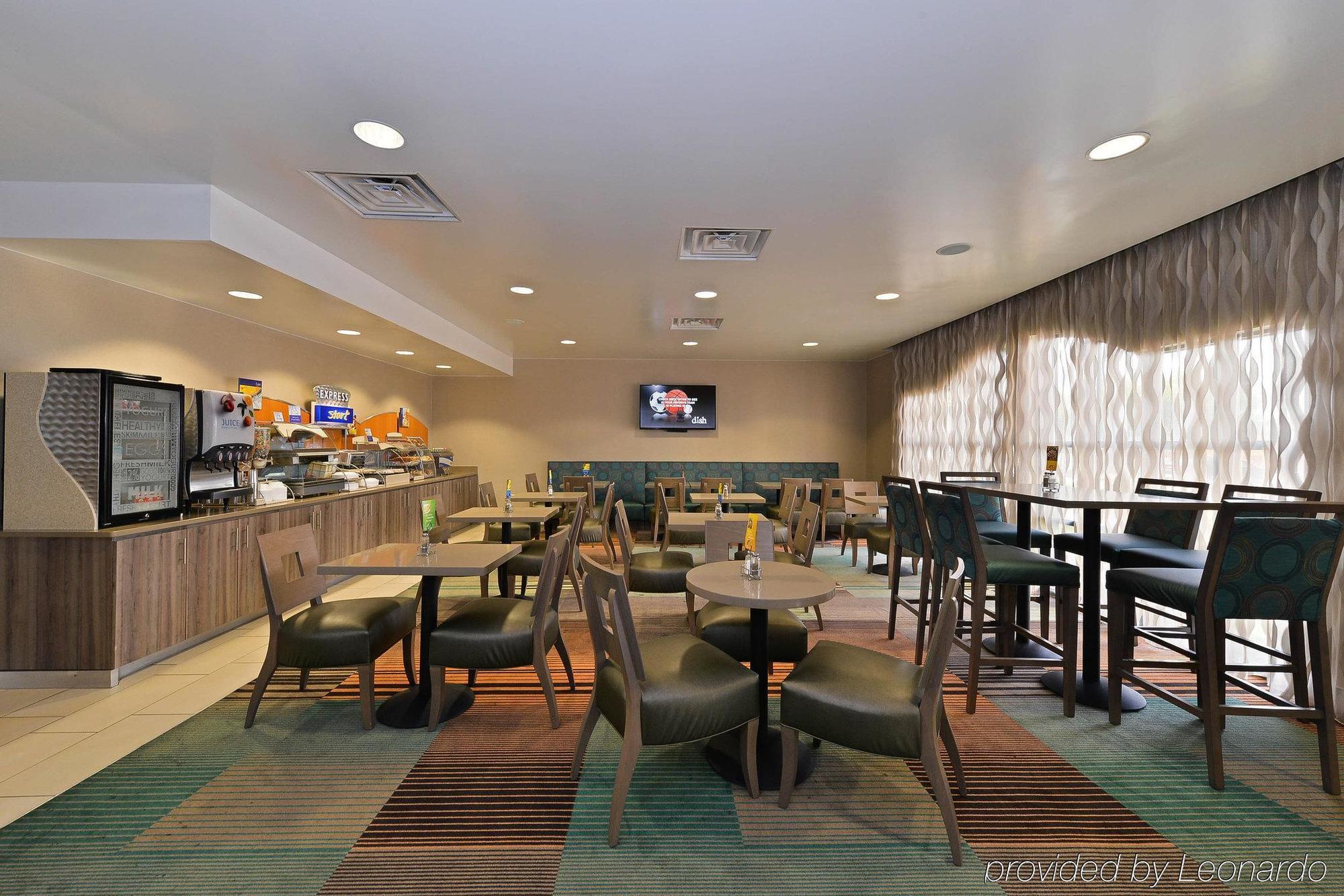Holiday Inn Express Hotel And Suites Fort Worth/I-20 Exterior foto